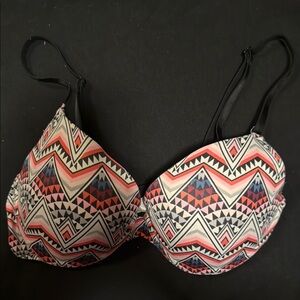 Geometric Patterned Bra - Black, Red, White